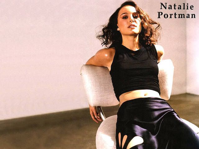 natalie portman v for vendetta hot. Natalie Portman - V for