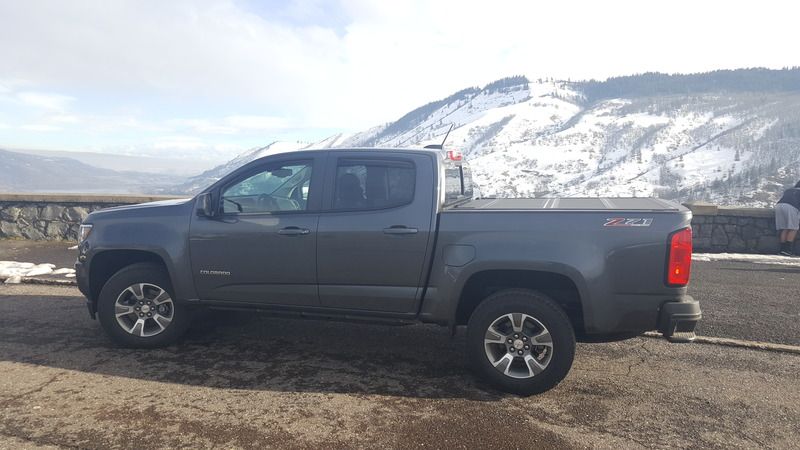 Most Waterproof Hard Folding Tonneau Cover Chevy Colorado Gmc
