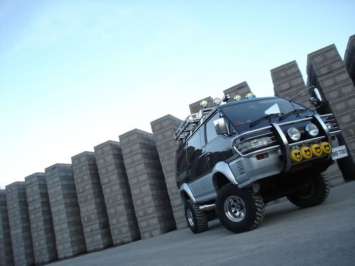 IMAGE: http://i74.photobucket.com/albums/i251/bruceholder/L300/My%20Motor/MM10.jpg