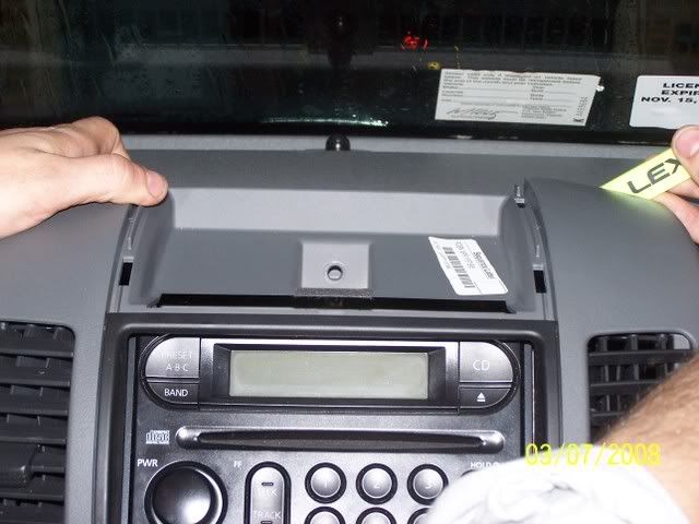 2005 Nissan frontier radio removal #4