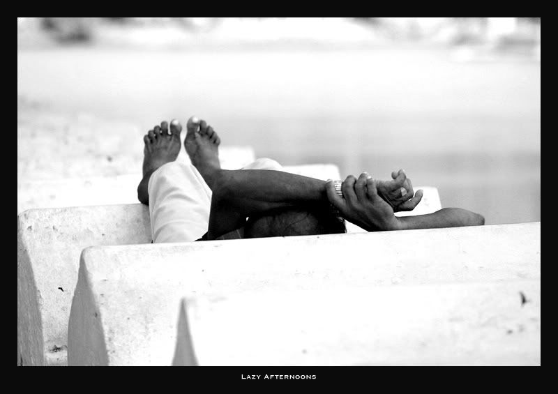 IMAGE: http://i74.photobucket.com/albums/i263/stuartcuss/lazyafternoons.jpg