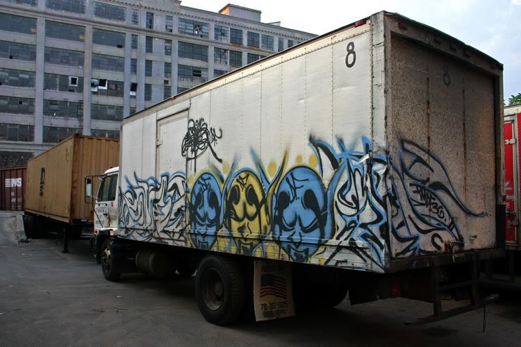 df-graffiti-face-truck.jpg