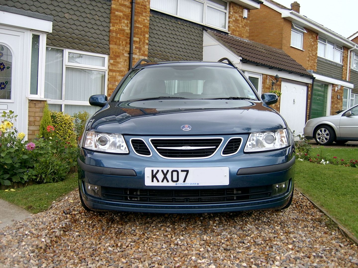 saab front