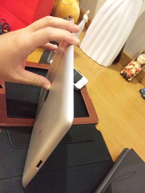 Ipad 2 - 3G - 64 GB - Trắng tinh khôi - Đẹp lung linh - 2