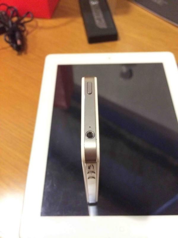 Ipad 2 - 3G - 64 GB - Trắng tinh khôi - Đẹp lung linh - 12