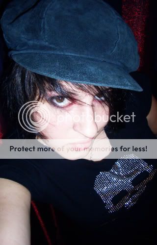 http://i74.photobucket.com/albums/i241/Holic_Ashanti/Hat.jpg