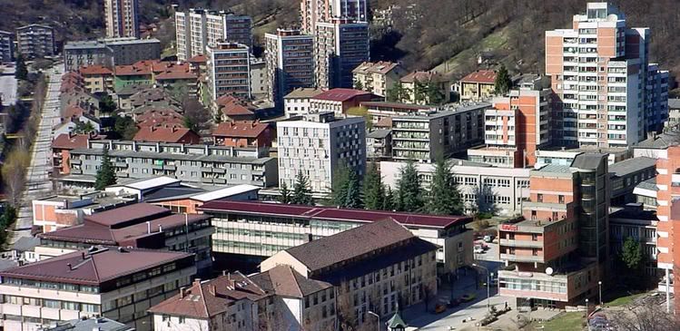 http://i74.photobucket.com/albums/i243/vjeko/MPek.jpg