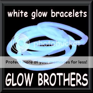 100 x White Glow Sticks Bracelets Great 4 Party Bags