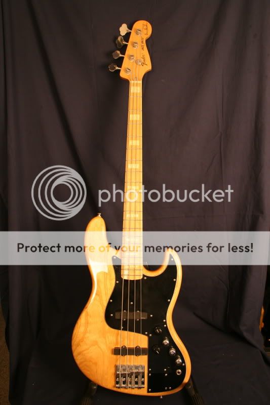 Marcus miller fender bass  